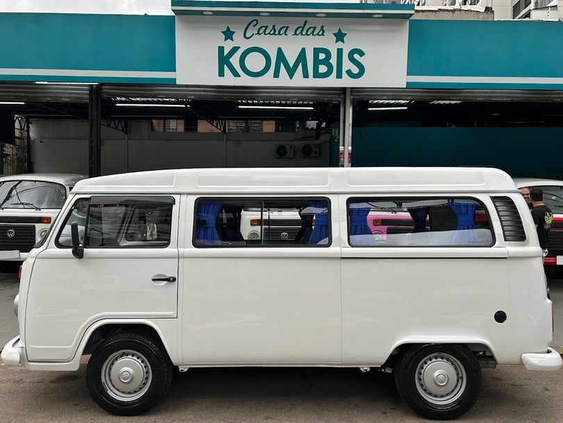 VolksWagen Kombi Standard 1.4 Mi Total Flex 8V