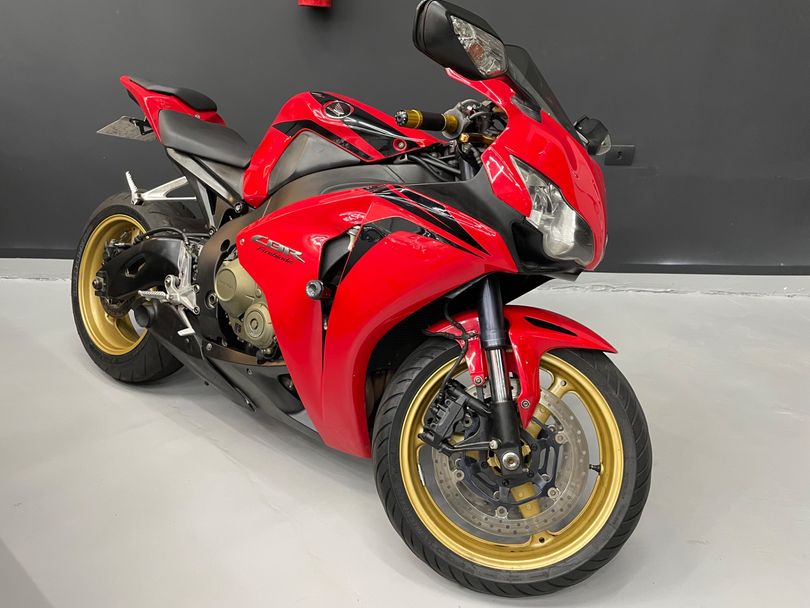 HONDA CBR 1000 RR Fireblade