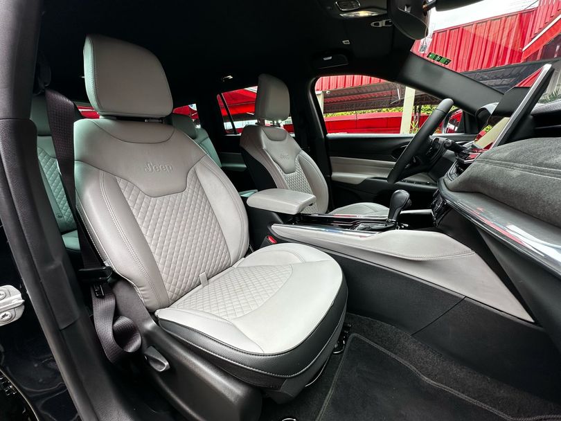 Jeep Commander Limited T270 1.3 TB Flex Aut.