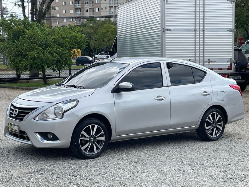 Nissan VERSA V-DRIVE Esp.Ed. 1.6 16v Flex Aut.