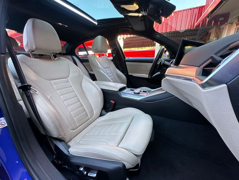 BMW 330e M Sport 2.0 Turbo Aut. (Híbrido)