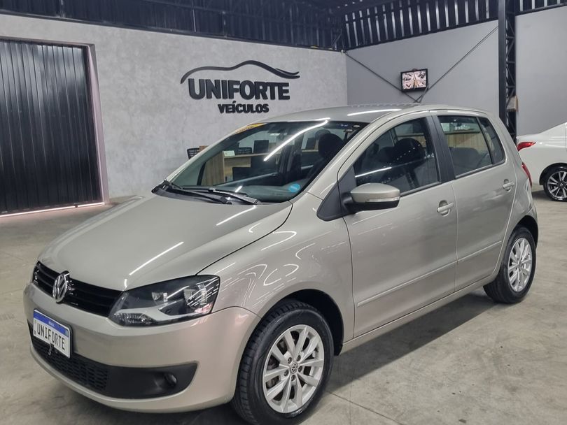 VolksWagen Fox 1.6 Mi Total Flex 8V 5p