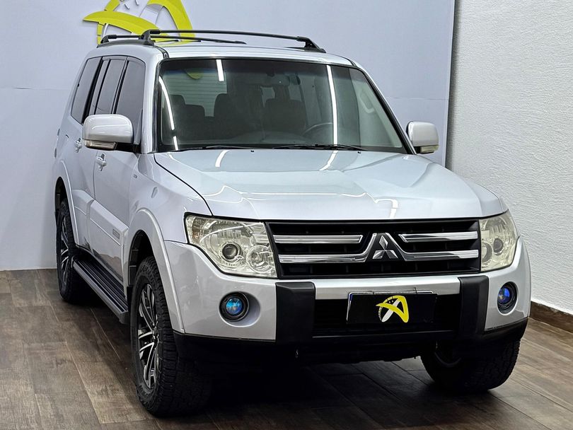 Mitsubishi Pajero GLS Full 3.8 V6 250cv 5p Aut.