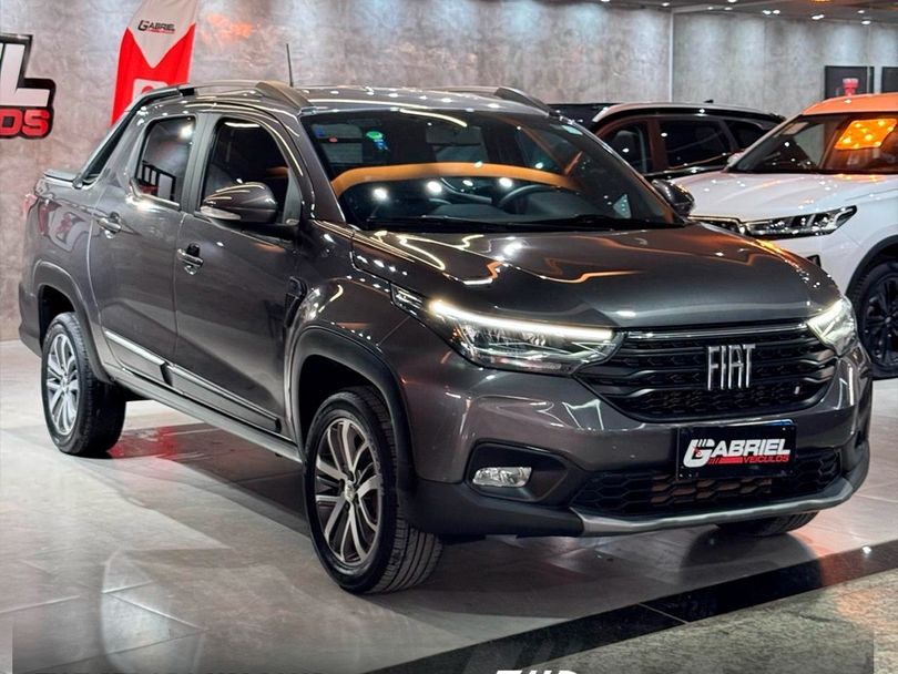 Fiat Strada Volcano 1.3 Flex 8V CD