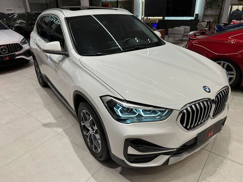 BMW 2.0 16V TURBO ACTIVEFLEX SDRIVE20I X-LINE 4P AUTOMÁTICO