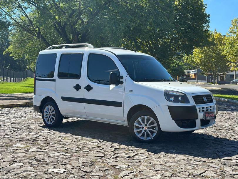 Fiat Doblo ESSENCE 1.8 Flex 16V 5p
