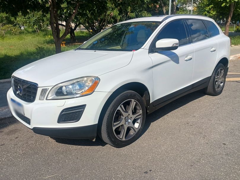 Volvo XC 60 2.0 T5  5p