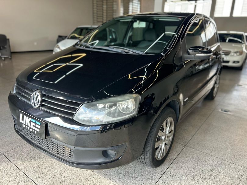 VolksWagen Fox 1.6 Mi Total Flex 8V 5p