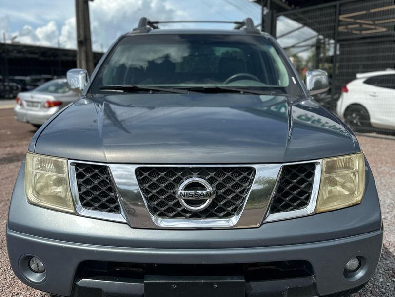 Nissan Frontier LE CD 4x4 2.5 TB Diesel Mec.