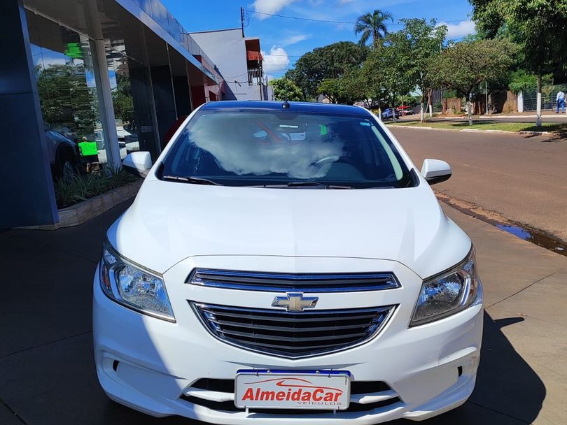 Chevrolet ONIX HATCH LT 1.0 8V FlexPower 5p Mec.