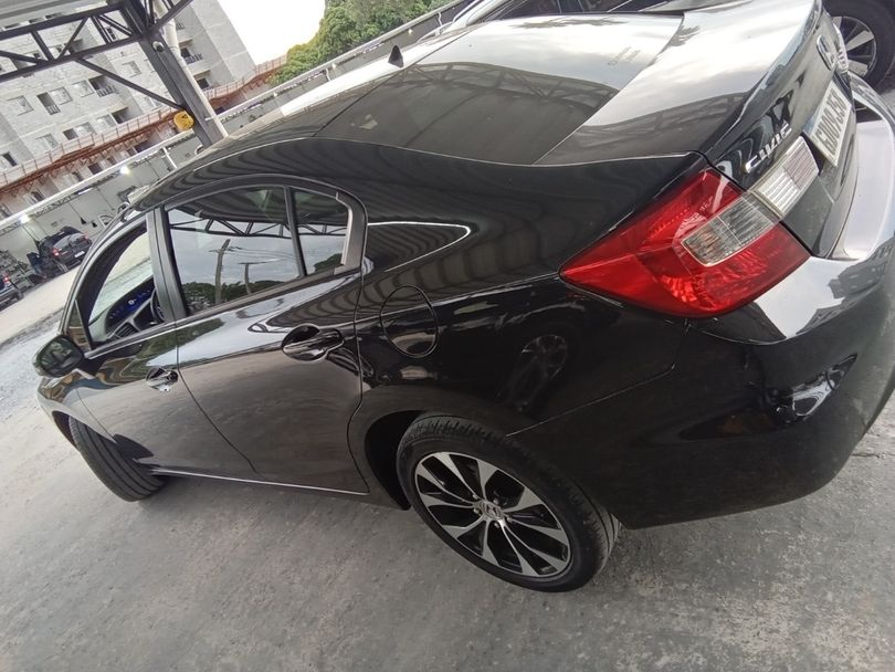Honda Civic Sedan LXR 2.0 Flexone 16V Aut. 4p