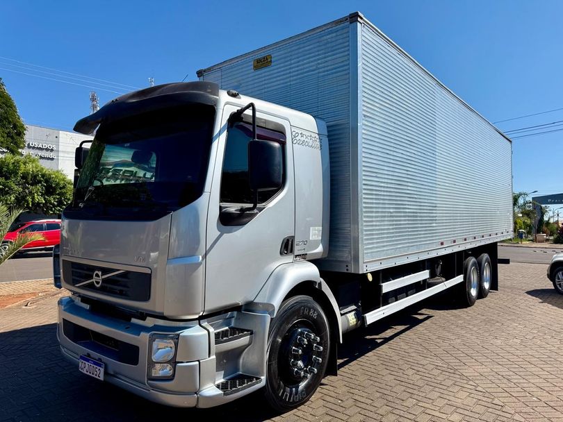 VOLVO VM 270 6x2 2p (diesel) (E5)