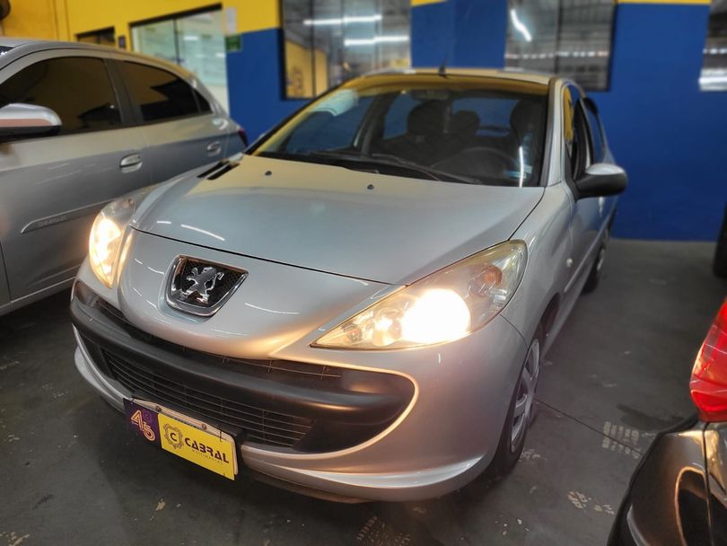 Peugeot 207 XR 1.4 Flex 8V 5p