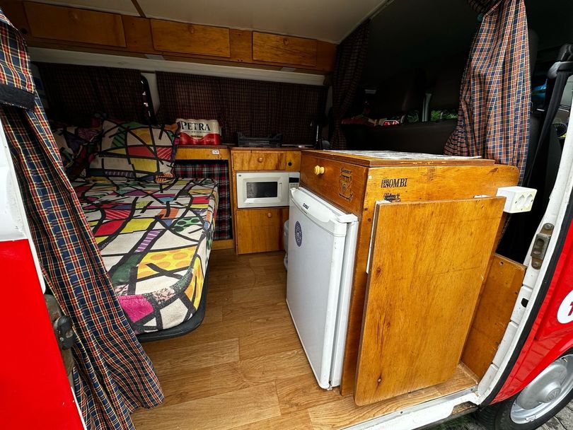 VolksWagen Kombi Furgão 1.4 Mi Total Flex 8V