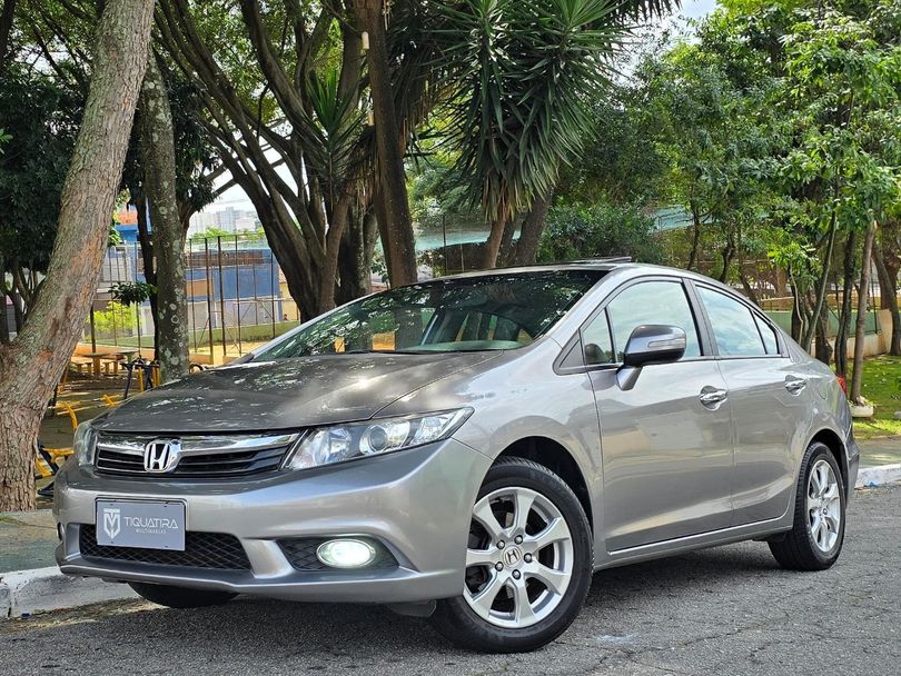Honda Civic Sedan EXS 1.8/1.8 Flex 16V Aut. 4p