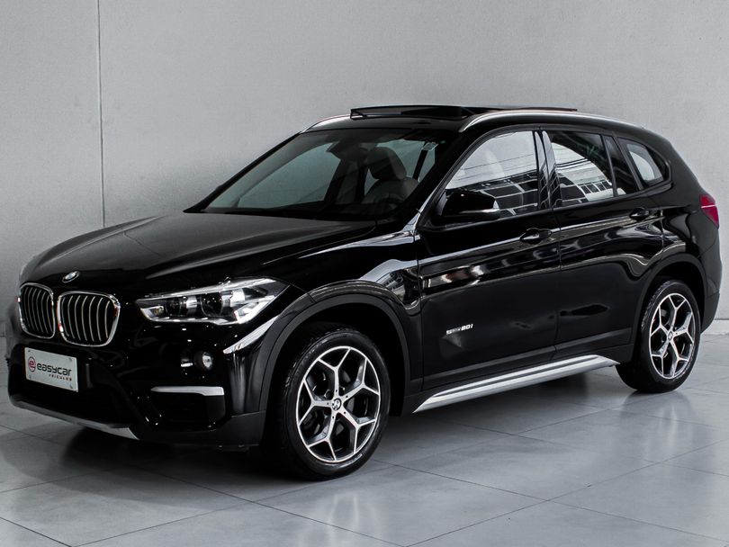 BMW X1 SDRIVE 20i X-Line 2.0 TB Active Flex