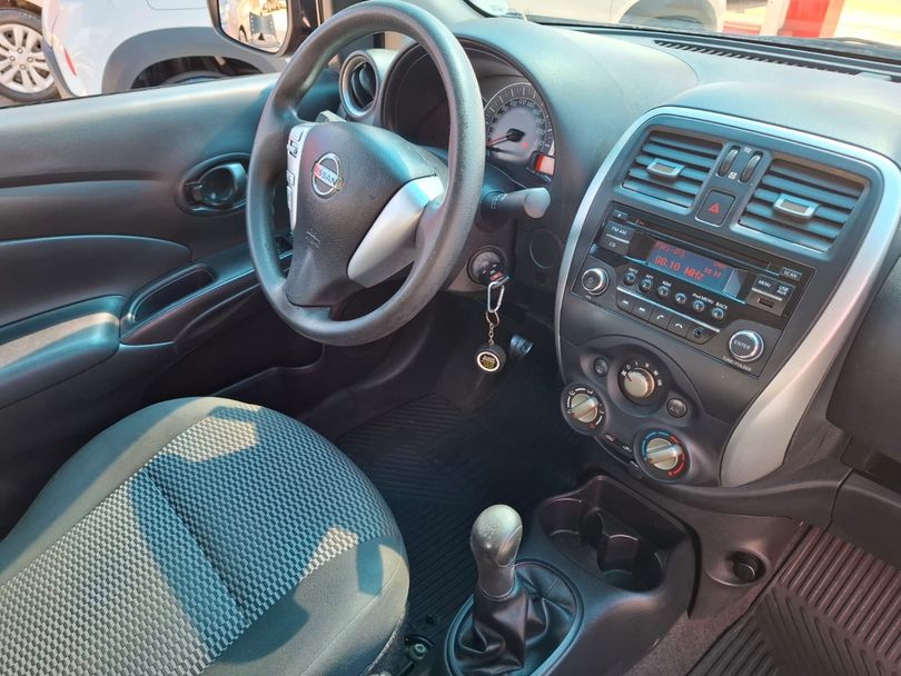 Nissan VERSA S 1.0 12V FlexStart 4p Mec.