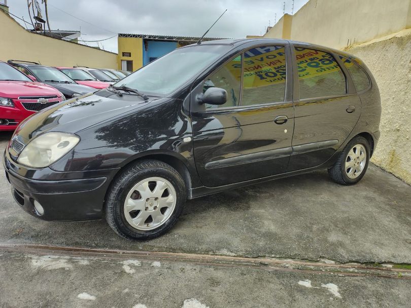 Renault Scénic Privillège 2.0 Plus 16V 5p Aut