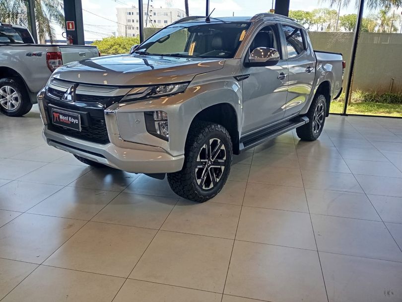 Mitsubishi L200 Triton Sport HPE-S 2.4 CD Dies. Aut