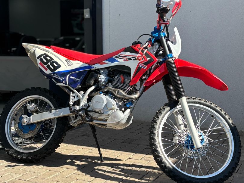HONDA CRF 230 F