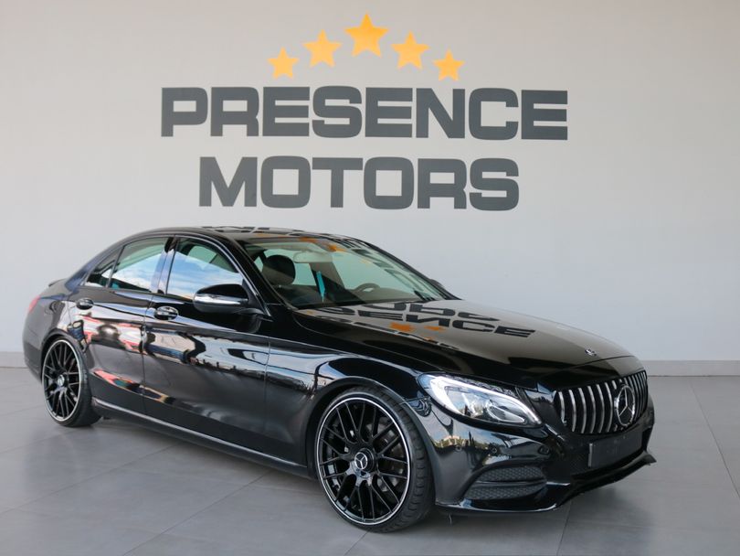 Mercedes C-200 Avantgarde 2.0 TB 16V 184cv Aut.