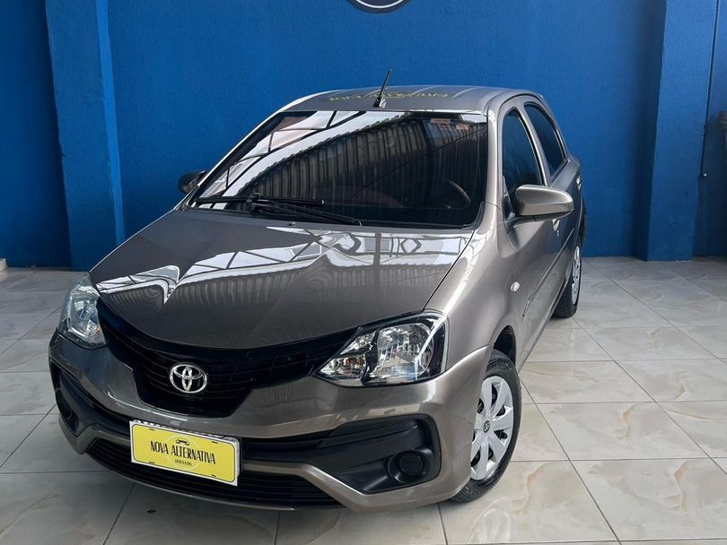 TOYOTA HB X
