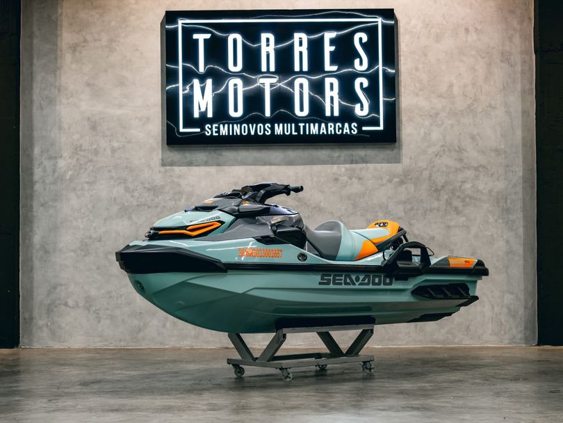 BRP Wake Pro 230