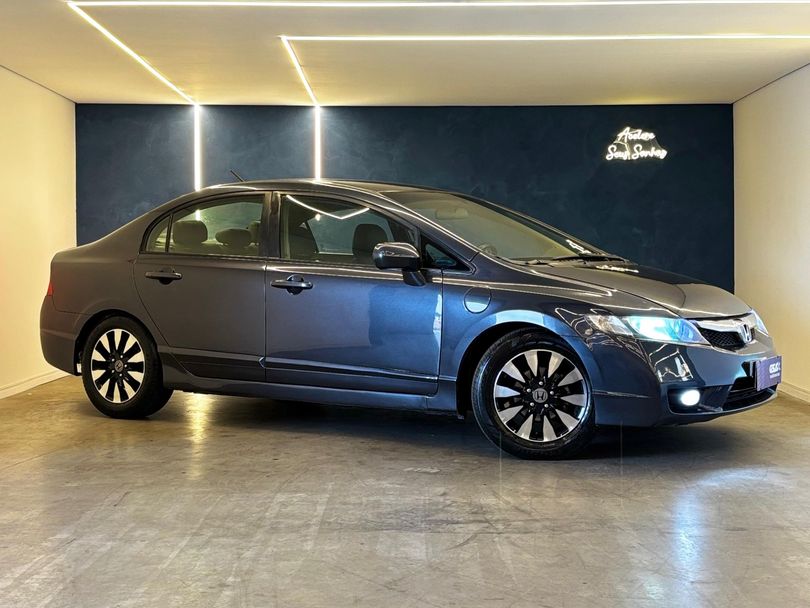 Honda Civic Sedan LXS 1.8/1.8 Flex 16V Mec. 4p