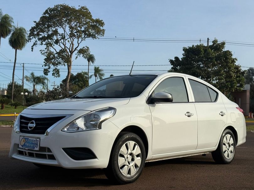 Nissan VERSA 1.0 12V FlexStart 4p Mec.