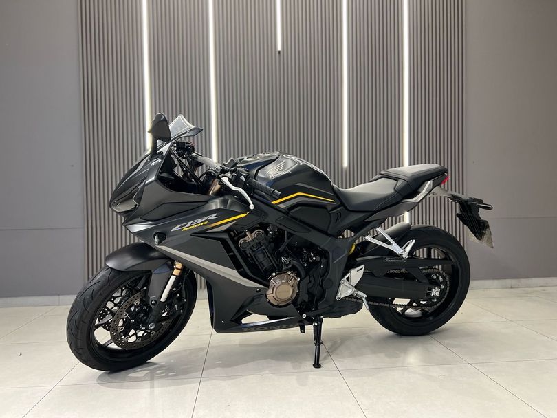 HONDA CBR 650 R