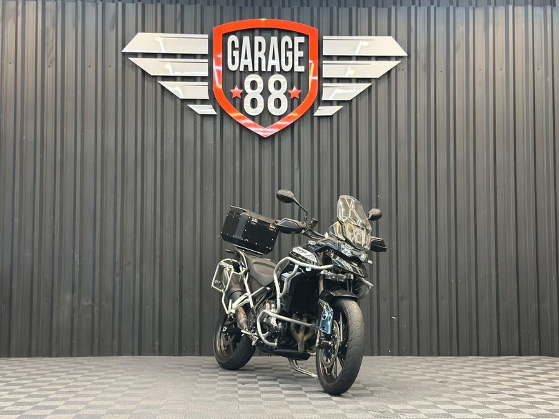 TRIUMPH TIGER 900 GT