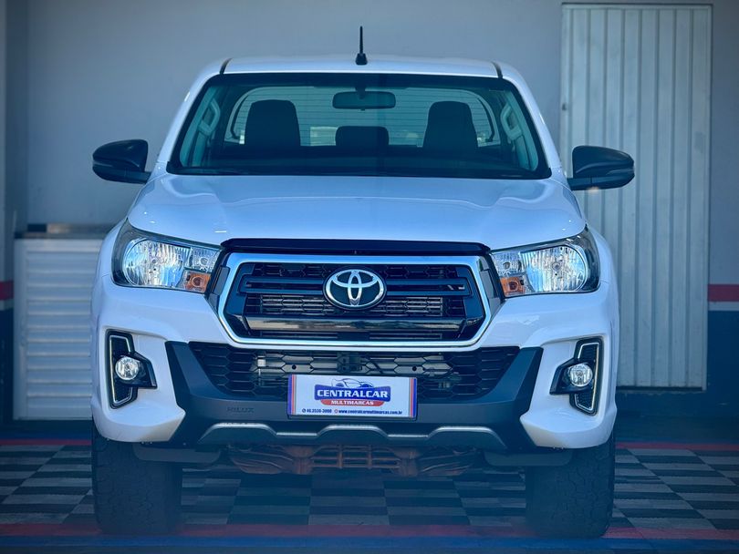 Toyota Hilux CD SR 4x4 2.8 TDI Diesel Aut.