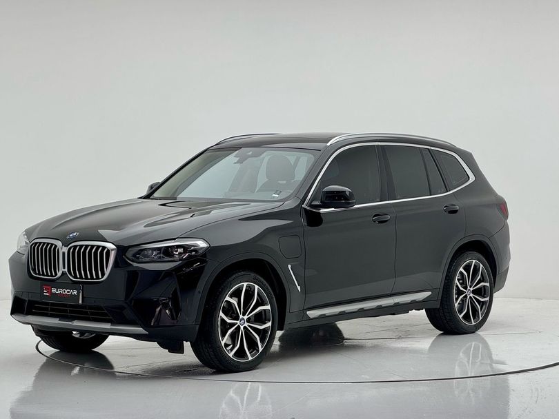 BMW X3 XDRIVE 30e X-Line Turbo Híbrido Aut.