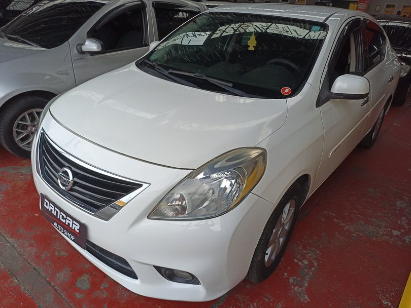 Nissan VERSA SL 1.6 16V Flex Fuel 4p Mec.