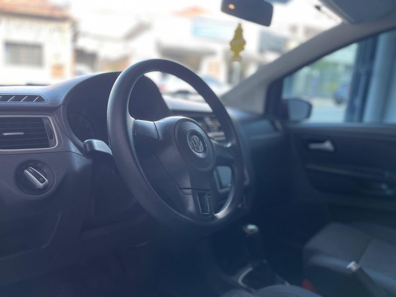 VolksWagen Fox 1.6 Mi Total Flex 8V 5p