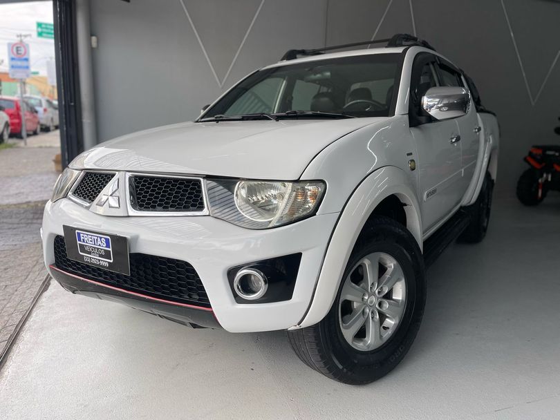 Mitsubishi L200 Triton HPE 3.2 CD TB Int.Diesel Aut