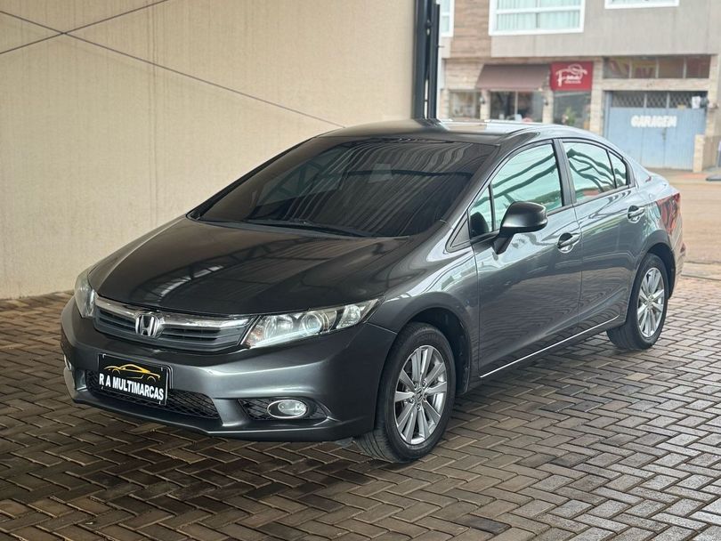 Honda Civic Sedan LXS 1.8/1.8 Flex 16V Aut. 4p