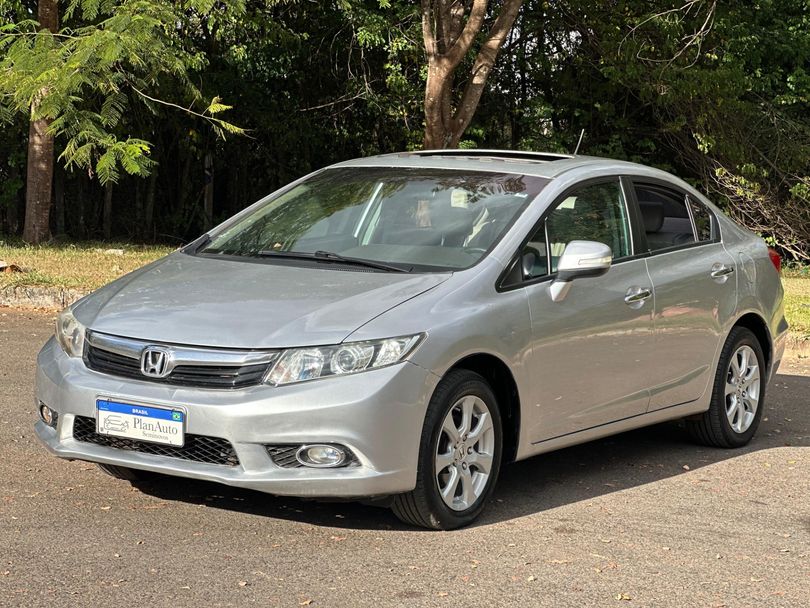 Honda Civic Sedan EXS 1.8/1.8 Flex 16V Aut. 4p