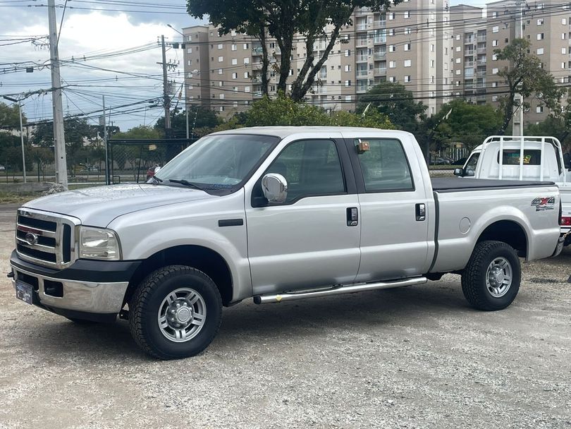 Ford F-250 XLT 3.9 4x4 CD TB Diesel