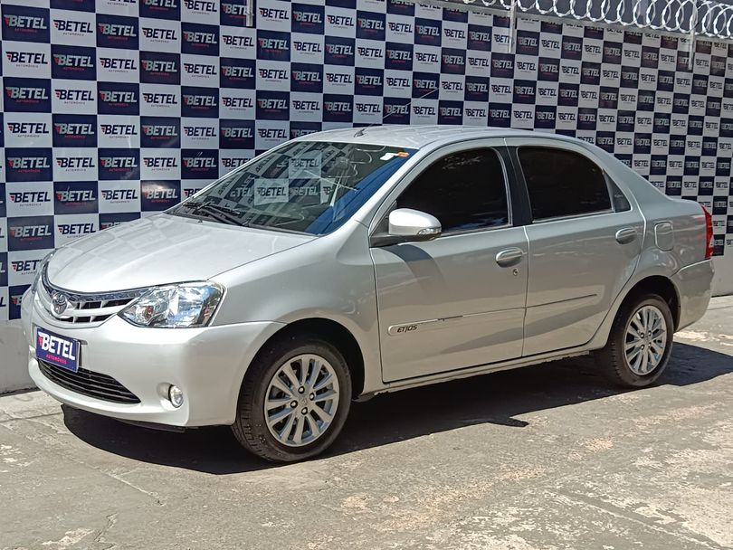 Toyota ETIOS XLS 1.5 Flex 16V 5p Mec.