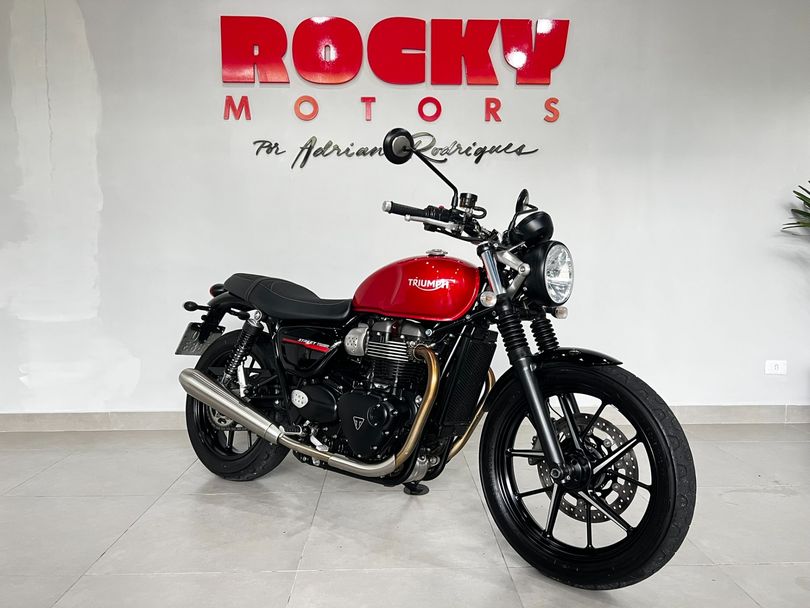 TRIUMPH STREET  TWIN 900cc