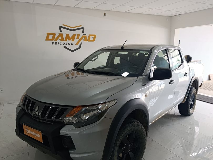 Mitsubishi L200 Tri. Outdo. GLS 2.4 CD 4x4 Die. Aut