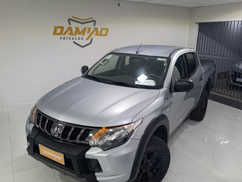 Mitsubishi L200 Tri. Outdo. GLS 2.4 CD 4x4 Die. Aut