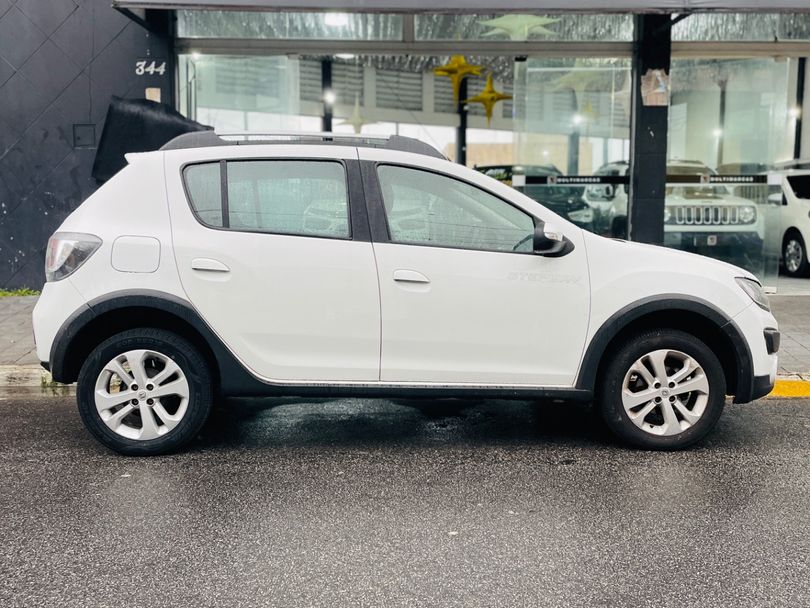 Renault SANDERO STEPWAY Easy R Flex 1.6 16V 5p
