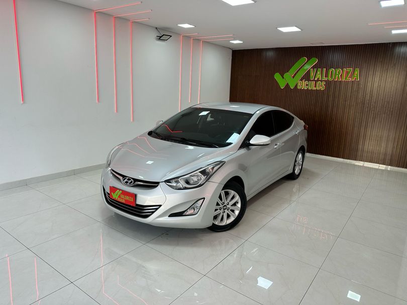 Hyundai Elantra GLS 2.0 16V Flex Aut.