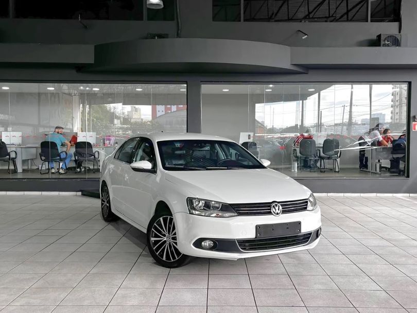 VolksWagen JETTA Highline 2.0 TSI 16V 4p Tiptronic