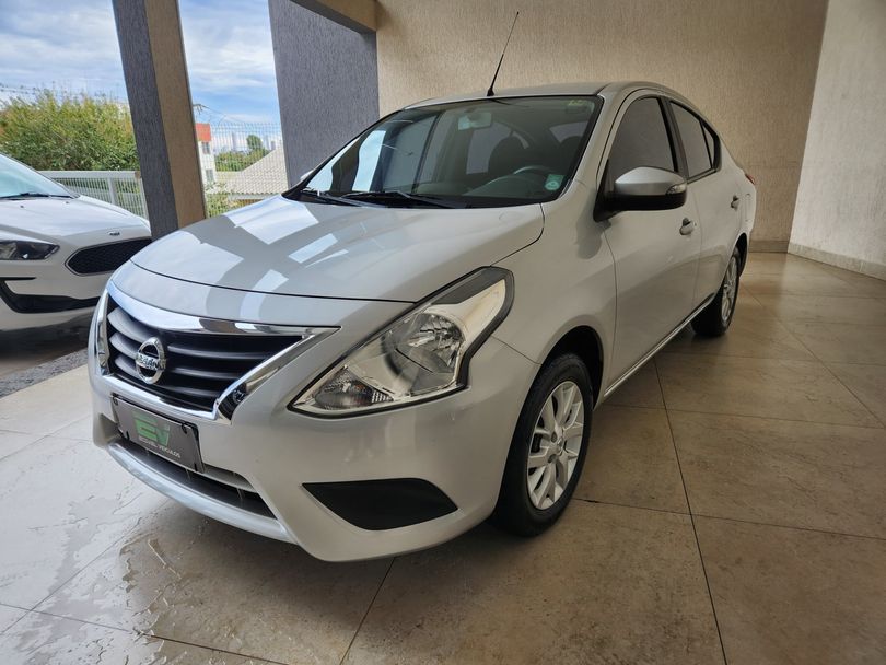 Nissan VERSA SV 1.6 16V FlexStart 4p Aut.
