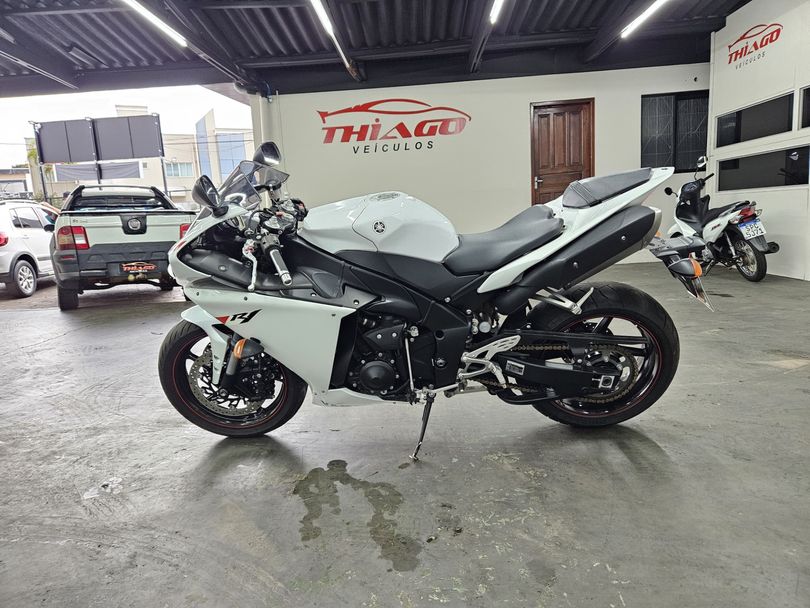 YAMAHA YZF R-1 1000