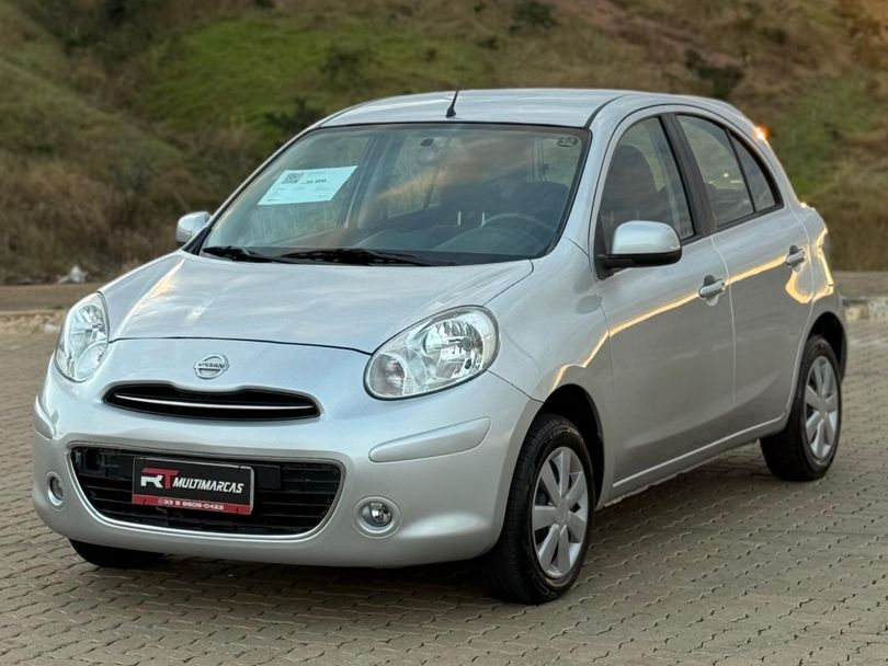 Nissan March 1.0 16V S (Flex)