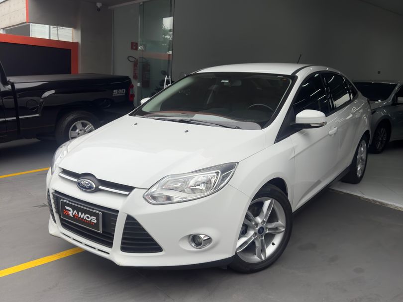 Ford Focus 2.0 16V/SE/SE Plus Flex 5p Aut.